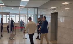 Ahbap Derneği soruşturmasında oyuncu Kerem Bürsin ifade vermek için adliyeye geldi-1