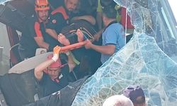 Aksaray'da otobüs yoldan çıktı; yaralılar var (1)