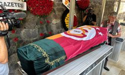 Aziz Üstel, İzmir'de son yolculuğuna uğurlandı