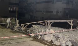 Bahçelievler'de kolonlarından sesler gelen 6 katlı apartman tahliye edildi