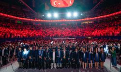 Bahçeşehir Üniversitesi'nde mezuniyet coşkusu
