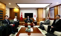 Bakan Bolat, Birleşik Krallık Büyükelçisi Morris'i kabul etti
