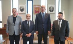 Bakan Ersoy, 15 Temmuz Derneği heyeti ile bir araya geldi