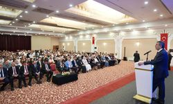 Bakan Tekini yurt dışında görevlendirilecek öğretmenlerle bir araya geldi