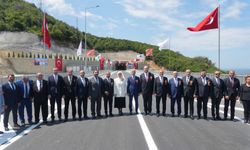 Bakan Uraloğlu: Yalova-Armutlu Yolu seyahat süresini 1 saatten 30 dakikaya düşürdük / Ek fotoğraflar