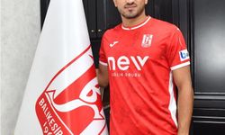 Balıkesirspor Ahmet Uzun'la imzaladı