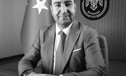 Belediye özel kalem müdürü bisikletten düşüp öldü