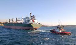 Çanakkale Boğazı'nda karaya oturan gemi için kurtarma çalışması başlatıldı