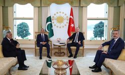 Cumhurbaşkanı Erdoğan, Pakistan Başbakanı Şahbaz Şerif ile görüştü
