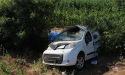 Düğün dönüşü kazada ölen çift ile çocukları Kayseri'de toprağa verildi