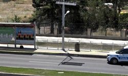 Durakta unutulan çanta fünyeyle patlatılmak üzereyken sahibi koşarak geldi