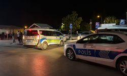 Eskişehir'de ihtara uymayıp kaçan motosikletli, bekçiye çarparak yaraladı