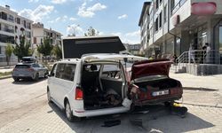 Eskişehir'de kamyonet ve minibüs çarpıştı; 7 yaralı
