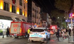 Fatih'te binanın çatısındaki baz istasyonunda çıkan yangın söndürüldü