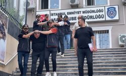 Fatih'te Suriyeli kuyumcuyu 'Dubai'de ticaret' vaadiyle dolandıran 3 şüpheli tutuklandı