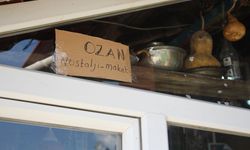 Geri dönüşüm malzemeleriyle minyatür eserler yapıyor
