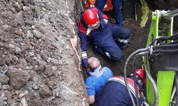 Göçükte, vücudunun bir bölümü toprak altında kalan işçi kurtarıldı
