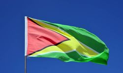 Guyana açıklarında 116 yolcuyu taşıyan feribot alabora oldu