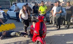 Hafif ticari araç ile motosiklet çarpıştı: 1 yaralı