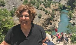 Havuzda boğulma tehlikesi geçiren kadın kaldırıldığı hastanede öldü