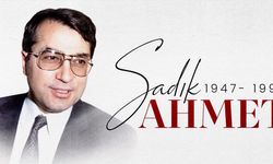 İletişim Başkanı Duran, Dr. Sadık Ahmet'i andı