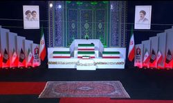 İran'ın eski lideri Hamaney için devlet töreni düzenleniyor