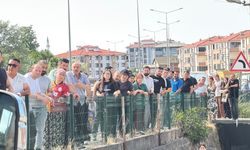 İşçi servisi ile iki otomobil çarpıştı: 3 yaralı