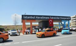 İstanbul'da taksicilerden 253 araçlık 15 Temmuz demokrasi konvoyu