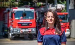 İzmir itfaiyesinin ilk ve tek kadın şoförü Ayet: Ekip arkadaşlarımın canı bana emanet