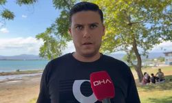 İznik Gölü'nde iskelenin karada kaldığı alan, çocuklara futbol sahası oldu