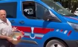 Jandarma, Ela'ya elma şekeri için seferber oldu