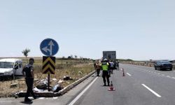 Kamyon ile hafif ticari araç çarpıştı; 2 ölü, 3 yaralı