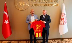 Kayserispor'dan Bakan Bak'a ziyaret