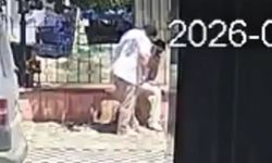 Kuaför, çırağını darbetti; o anlar kamerada