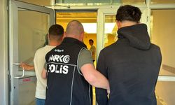 Kucağında bebeğiyle, çantasında 1 kilogram metamfetaminle yakalandı