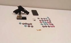 Küçükçekmece'de sahte altınla dolandırıcılık yapan şüpheliler suçüstü yakalandı