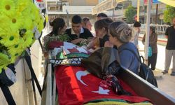 Kuşadası'nda denizde boğulan 3 kişiden emekli öğretmen toprağa verildi