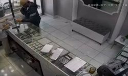 Kuyumcu soyguncusu 2 saatte yakalandı; İnternetten 'Soygun nasıl yapılır' araştırması yapmış (2)