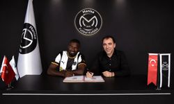 Manisa FK imza şov yaptı