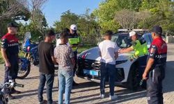 Motosikletleriyle akrobatik hareket yapan 4 sürücüye, 300 bin TL ceza