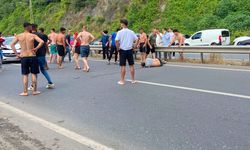 Otomobil baba ve 3 yaşındaki oğluna çarptı: 3 yaralı