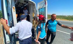 Otomobil yolcu minibüsüne arkadan çarptı: 12 yaralı