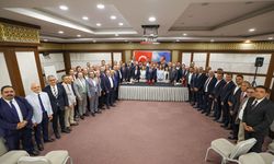Özgür Özel: Hep birlikte iktidara yürümek üzere illerimize dağılıyoruz