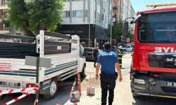 Park halindeki kamyonette navigasyon cihazından yangın çıktı