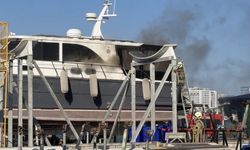 Pendik Marina'da bakımdaki teknede çıkan yangın söndürüldü