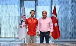 Samsunspor, Elliot Watt ile 4 yıllık sözleşme imzaladı