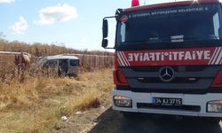 Silivri'de sürücüsü rahatsızlanan hafif ticari kaza yaptı
