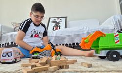SMA hastası Halil İbrahim, mimar olup depreme dayanıklı binalar inşa etmek istiyor