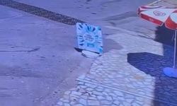 Sultangazi'de el freni çekilmeyen araçların hareket ettiği anlar kamerada