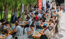 T3 Vakfı'nın geliştirdiği eğitsel kutu oyunu 'T-Küp' öğrencilerle buluştu